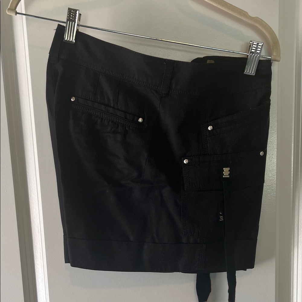 White House Black Market Women's Black Cargo Shorts - Picture 3 of 13